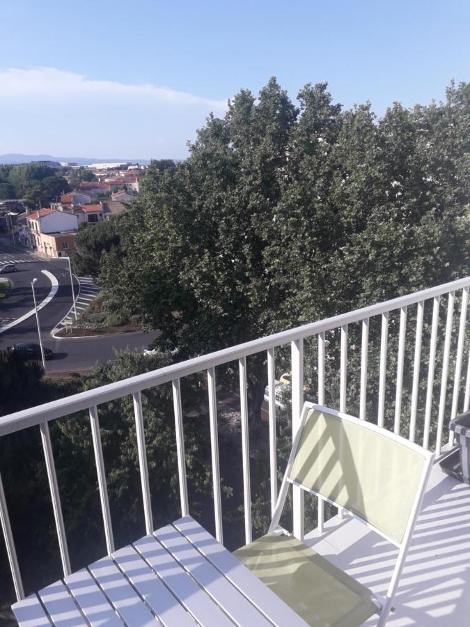 Residence D'Anjou - Grand Studio Avec Balcon Et Parking Privatif Perpignan Eksteriør billede