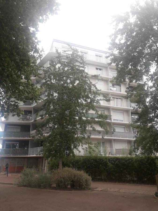 Residence D'Anjou - Grand Studio Avec Balcon Et Parking Privatif Perpignan Eksteriør billede